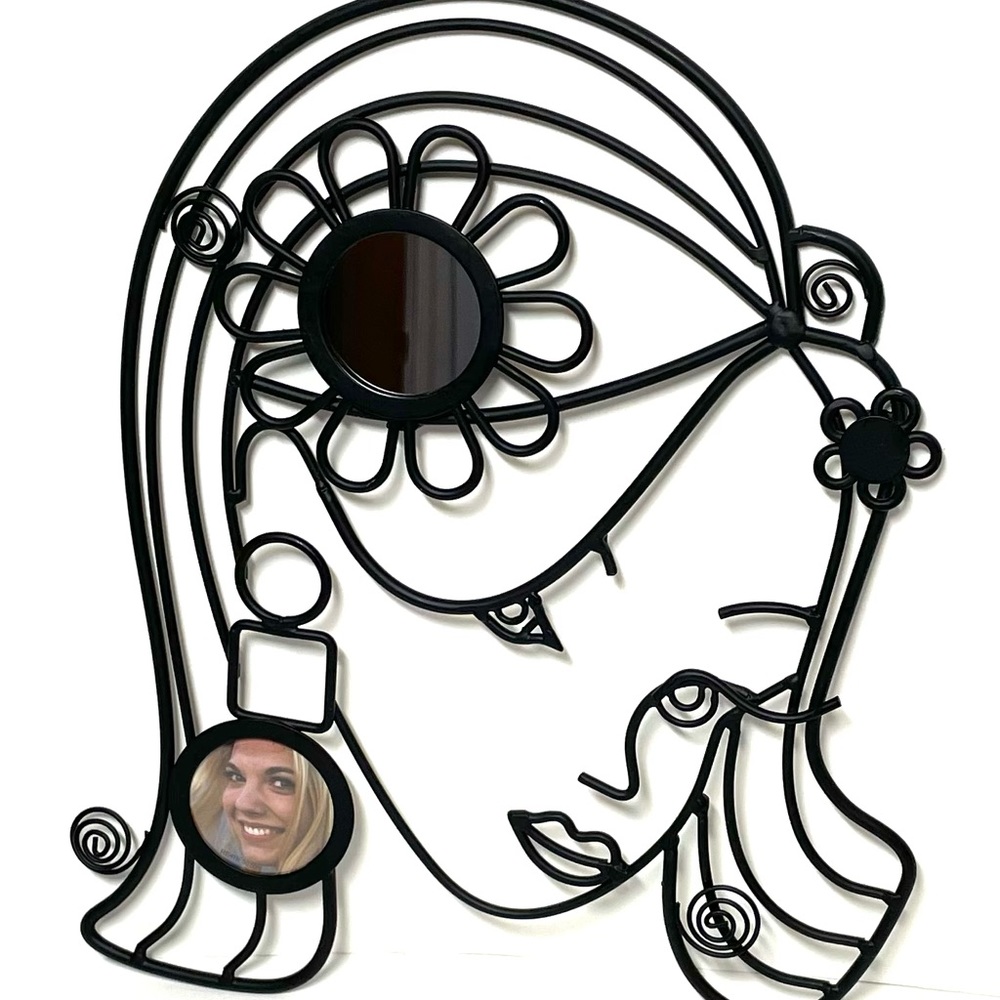 This is a Vintage “ Glamour Girls Wire Wall Frame Sculpture